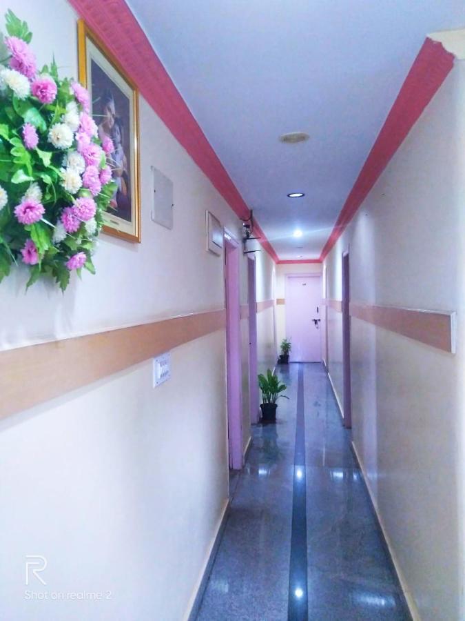 OYO 75854 Hotel Harsha Residency Bangalore Esterno foto