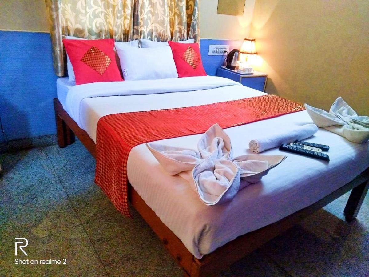 OYO 75854 Hotel Harsha Residency Bangalore Esterno foto